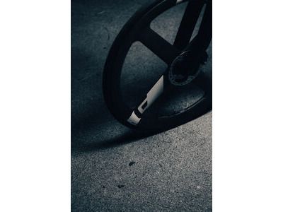 Cadex Aero 4 Spoke 1K Tubeless Disc-Brake DB FW click to zoom image