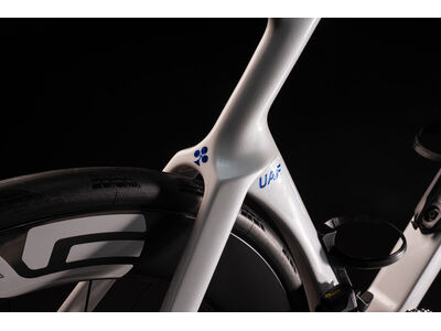 Colnago Y1RS Disc 2025 Carbon TT Aero Bike Dura Ace Di2 click to zoom image