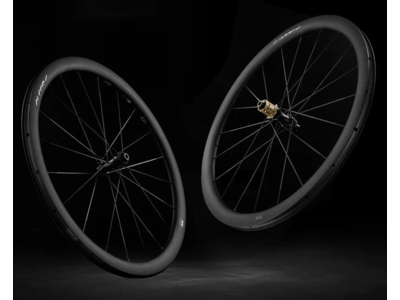 Avian Wheels CR5 Carbon Disc Brake Wheelset HG