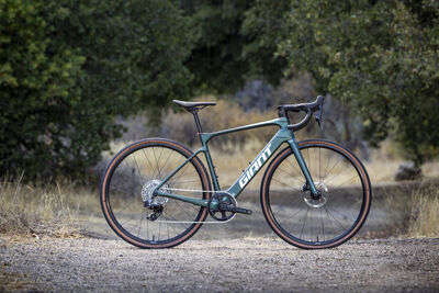 Giant Defy Advanced E+ Elite AR click to zoom image