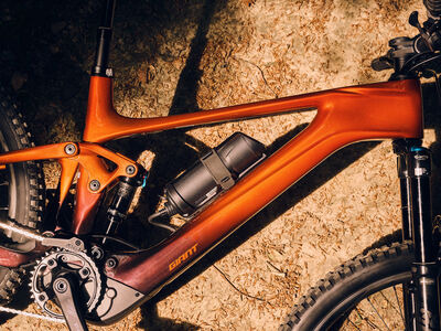 Giant EnergyPak Plus 200 click to zoom image