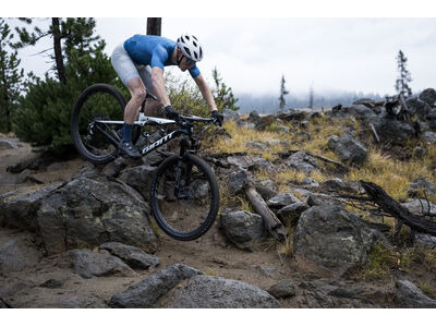 Giant Anthem Advanced SL 2 Mariana Blue click to zoom image