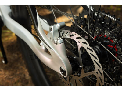 Giant Anthem Advanced SL SE White / Carbon click to zoom image