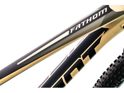 Giant Fathom 2 click to zoom image