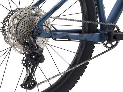 Giant Fathom 29 2 click to zoom image