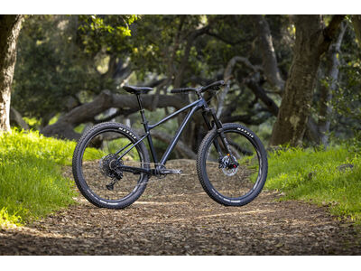 Giant Fathom 1 click to zoom image