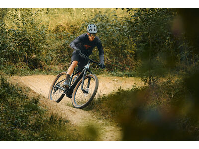 Giant Talon E+ Asphalt Green click to zoom image