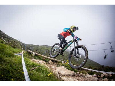 Vittoria Mota Race 27.5X2.6 Enduro 1-Fold Full Black 1C G2.0 Tyre click to zoom image