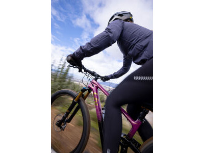 LIV Pique Advanced 29 0 click to zoom image