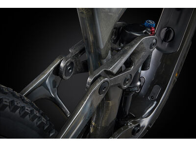 LIV Intrigue X Advanced 1 click to zoom image